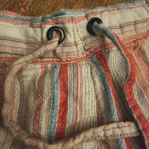 Per Se Striped Linen Blend Cuffed Shorts - Picture 13 of 13